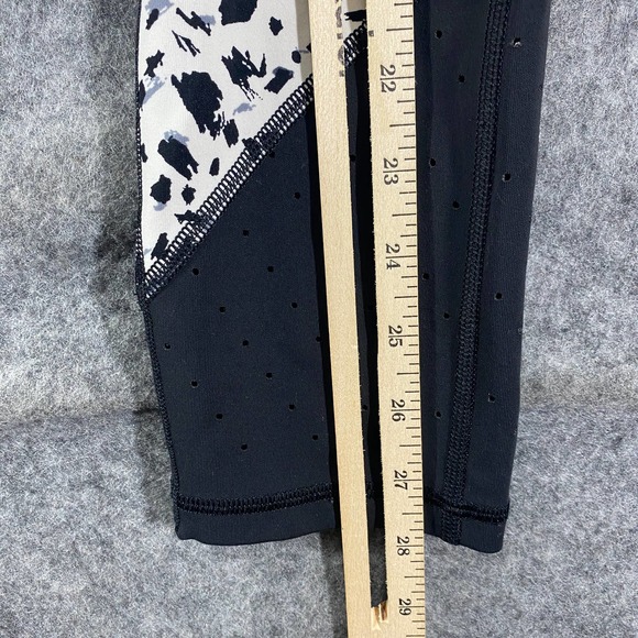 Athleta Leggings Small Black White Spotted Print Stealth TruCool 7/8 Tight - Picture 10 of 15